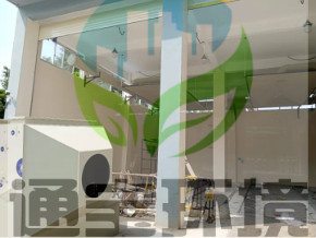 �����������Dվһ�w��ؓ������ϵ�y